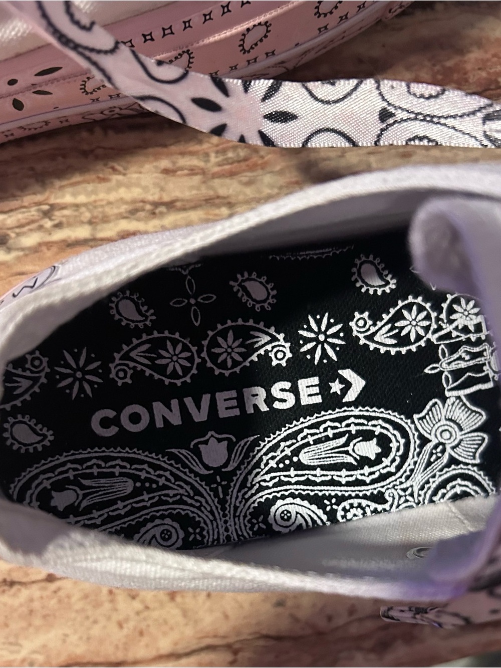 Miley Cyrus x Converse
Bandana Low-Top Sneakers - Excellent Condition - Picture 10 of 10